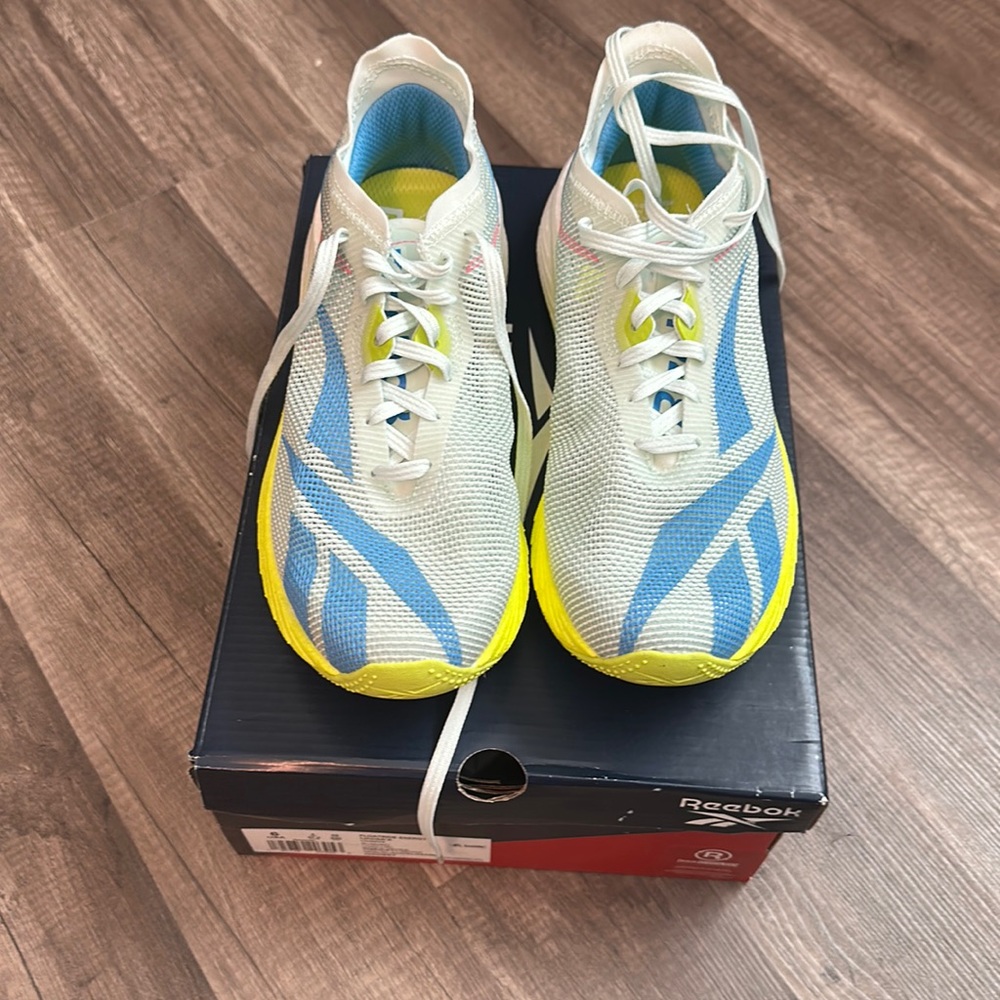 Reebok Floatride Energy X running shoes, unisex 6/women’s 7.5